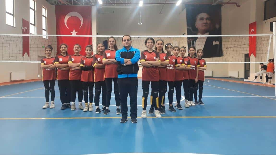 Konya Okullar Arası Yıldız Kız Voleybol Müsabakasında Grup Lideriyiz